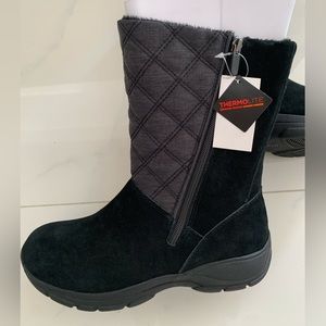 New *all weather boots* - size 9.5B - Lands end - Black